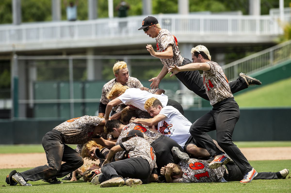 orlandosentinel's tweet photo. Seminole High wins baseball state title on Mason Mazarredo home run https://t.co/dx1dFWvj8C https://t.co/VBndnsCH98