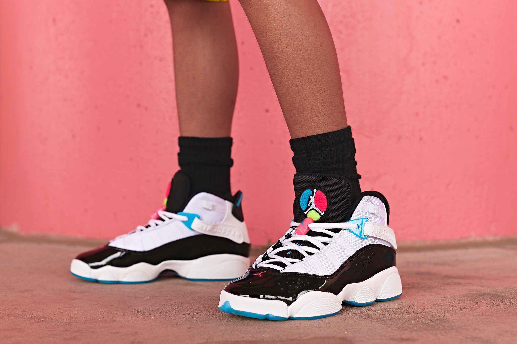 Jordan 6 rings cheap white on feet
