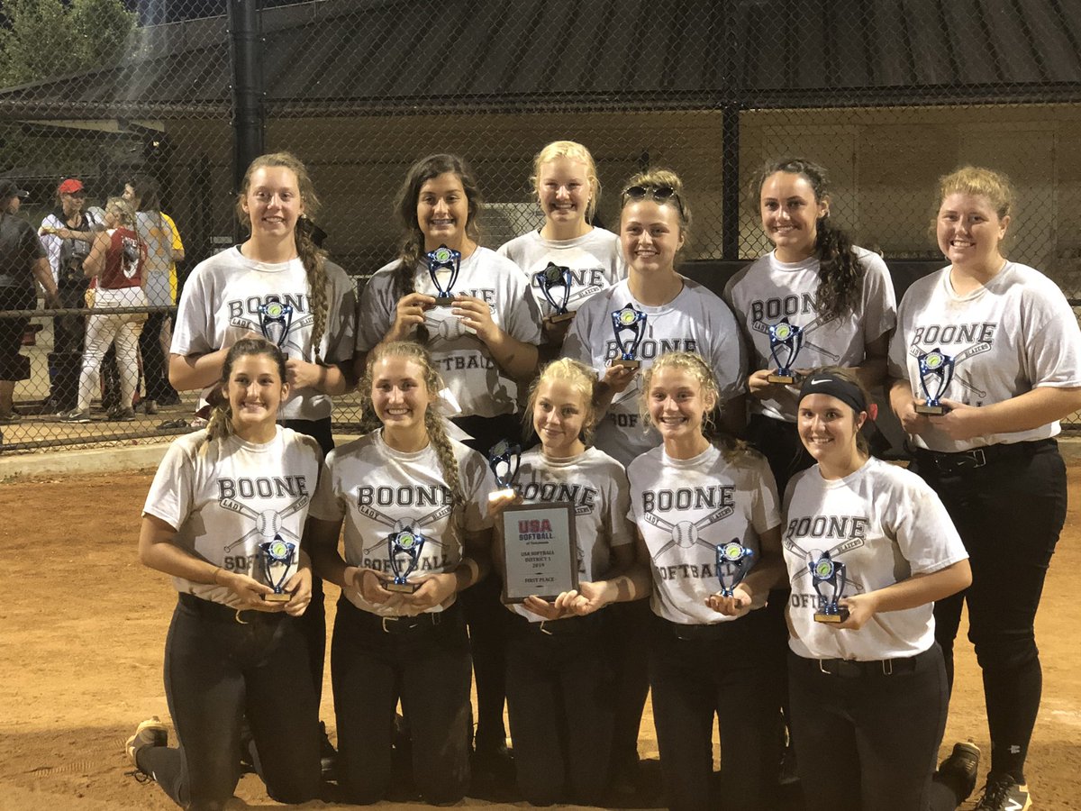 Lady Blazers🥎 pick up where they left off. 5 wins today to win summer slam softball tourney at the Brickyard.