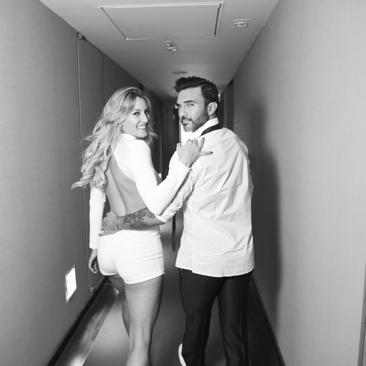 MicaViciconte's tweet photo. Nos fuimos ✈ https://t.co/eU2f4GrtyJ