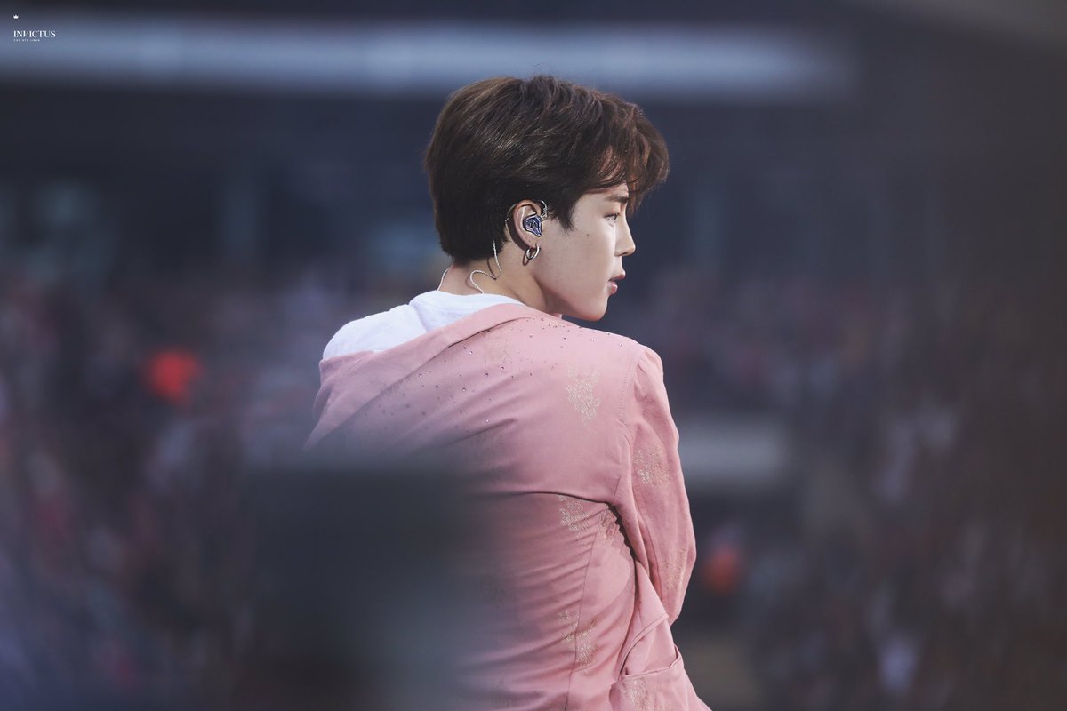 Invictus1013's tweet photo. 190601
#JIMIN #지민
#BTS #방탄소년단 @BTS_twt https://t.co/8ZJr2i2u5J