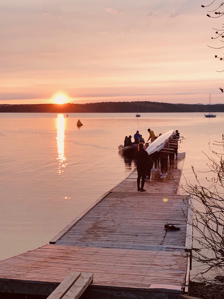 MichaelWhelton's tweet image. SJHS Rowing Regatta 2019 ⁦@SJHighSchool⁩ #rowing #renforth #HSRegatta #sunets