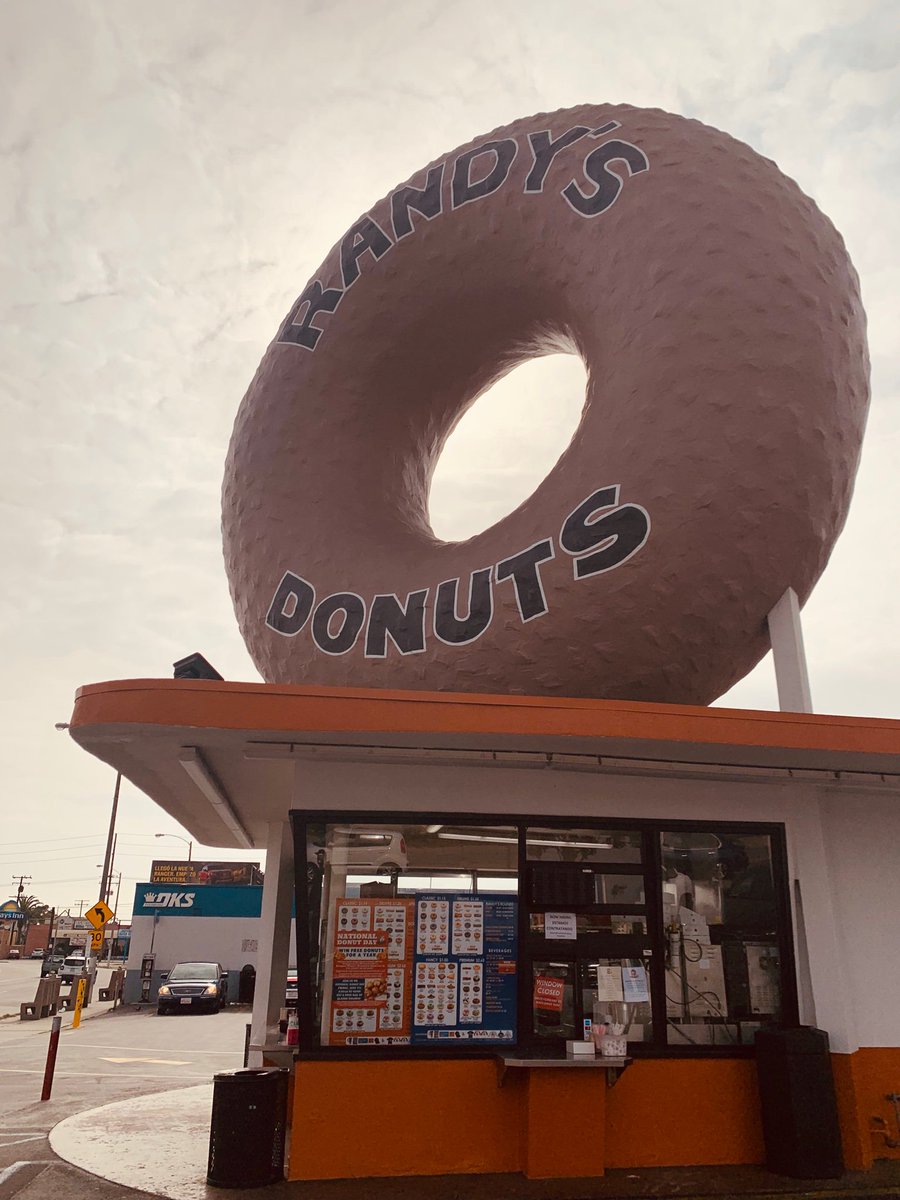 Asimo3089 On Twitter Found The Jailbreak Donut Shop I Based The In Game Location Off This Famous Donut Shop - roblox jailbreak donut shop