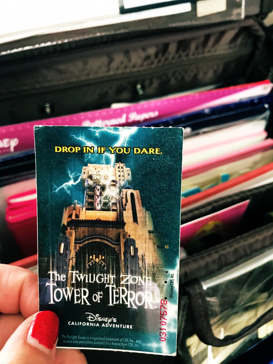 megsapatsfan12's tweet photo. omggggggggggg 😭😭😭 i am still not over this ride being gone #towerofterror #dca1.0 #disneycaliforniaadventure #disneyland @DCAToday @DCAToday #yesterland https://t.co/JvhgFaDmFu