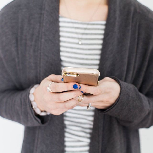herbrandedlife's tweet photo. Apparently it’s national nail polish day, so let’s talk about nail polish!
💅🏼First off I want to preface this by saying that this isn’t me telling you that you can’t use nail polish or judging you if you do. I currently have polish on my toe nails. This … https://t.co/9pRvcqXSAE https://t.co/JZdu7yoogR