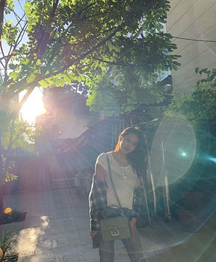5REDVELVET's tweet photo. [OFFICIAL] 190602 yerimiese Instagram update with #YERI

https://t.co/iubr8boREX
#RedVelvet @RVsmtown https://t.co/sUObVRn0C4