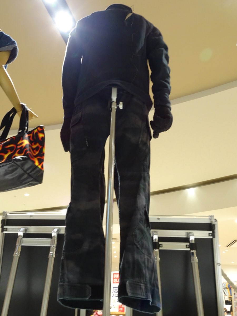 ザ・ファブル 岡田准一　ジャージパーカー ザ・ファブル 岡田准一 ジャージパーカー - メルカリ