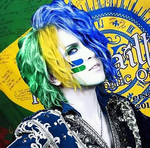 moharaa's tweet photo. Since I returned to Twitter (yay!), I'll start something that I never did before... Ok, that's a lie x.x 
[Thread: Why @KamijoOfficial must come back to Brazil] 
@Masani_endless @PookieEsukiro @Yuuki0707_ @SakuraNiYou #Lorao #KamijoInBrazil #SangInBrazil https://t.co/CtJoWsy46V