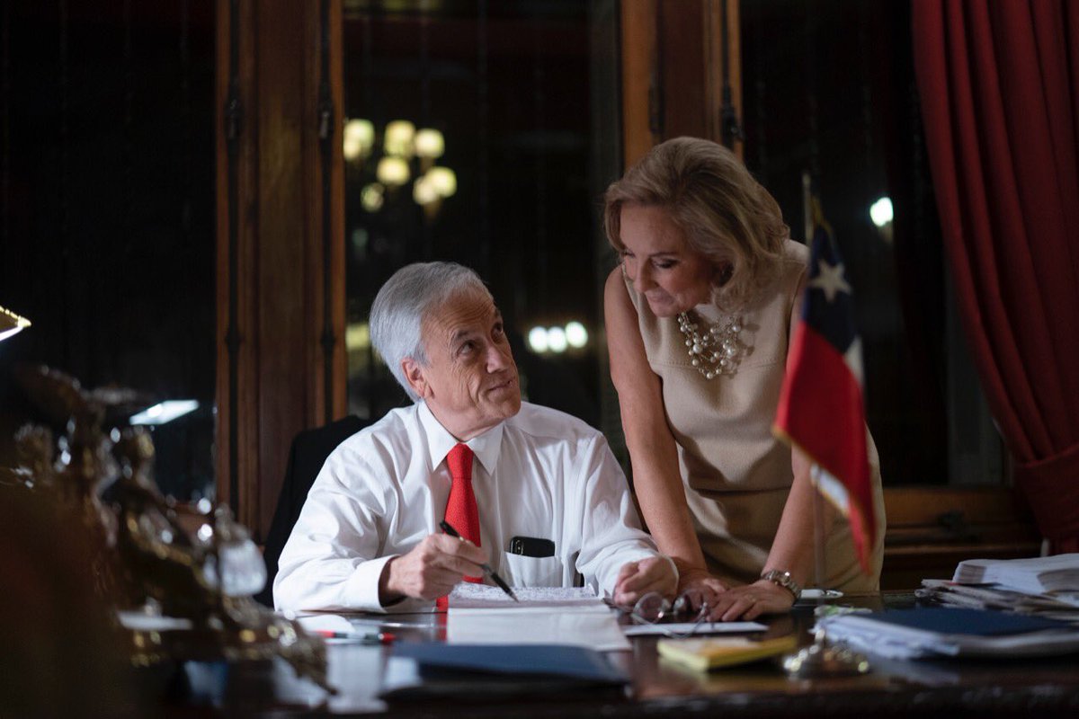 De la mano de <a href="/sebastianpinera/">Sebastian Piñera</a>, acompañándolo y apoyándolo. Queremos un Chile unido, que deje de lado las diferencias y que siga el camino del diálogo. #CuentaPública