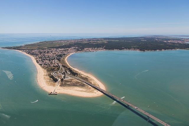 L'Île de Ré...
•
#heliberte #destinationiledere #iledere #larochelle 7781
•
#igerscharentemaritime #igerslarochelle #igersfrance #so_photo #magnifiquefrance #france4dreams #kodakmoments #yourhappyfrance #hello_france #super_france #total_france #fran… bit.ly/2WBAeYq