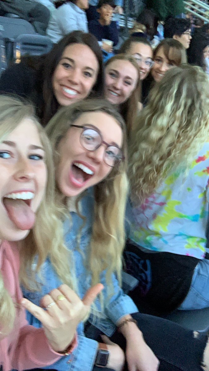 moriahjo's tweet photo. #wangotango #entry We WILL GO BANANAS PLS UPGRADE US 👏🏻🙌🏻 WE R IN THE NOSEBLEEDS https://t.co/MUKLYaotcK