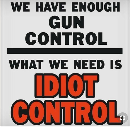 stephaniew1978's tweet photo. @IlhanMN the NRA had nothing to do with this you ignorant woman!  #OmarMustGo    #standwithnra  #VirginiaBeachShooting https://t.co/66izIcShy6