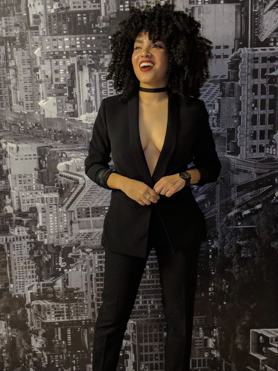 My gorgeous friend  @spinnellii just submitted this photos to me of her KILLING IT in this suit. Whew.