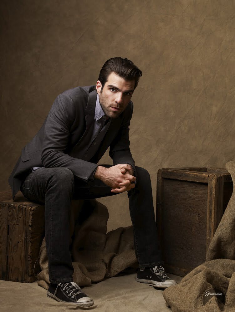 海外セレブの誕生日 6月2日 Happy Birthday Zachary ザッカリー クイント Zacharyquinto 1977年生まれの42歳 代表作 スター トレック シリーズの スポック役 Heroes の サイラー ガブリエル グレイ役 アメリカン ホラー