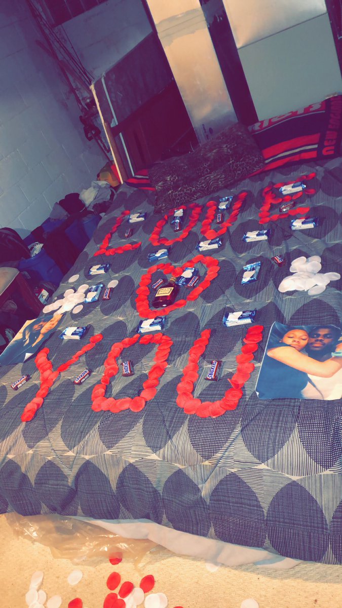 RunItUpTae's tweet photo. Forever Us Never Dem My Baby ❤️💯 https://t.co/FvoXvnGcia