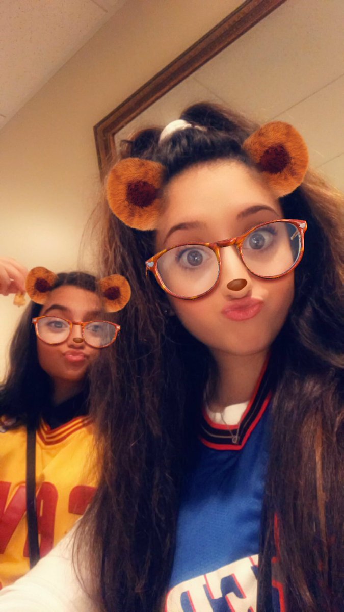 fmarr_'s tweet photo. Happy birthday ange @Ahaddad02 !!! Love and miss you tons gf thanks for all the fun mems!!! Have to hang soon 💗💗💗 https://t.co/EGpU8IpDRE
