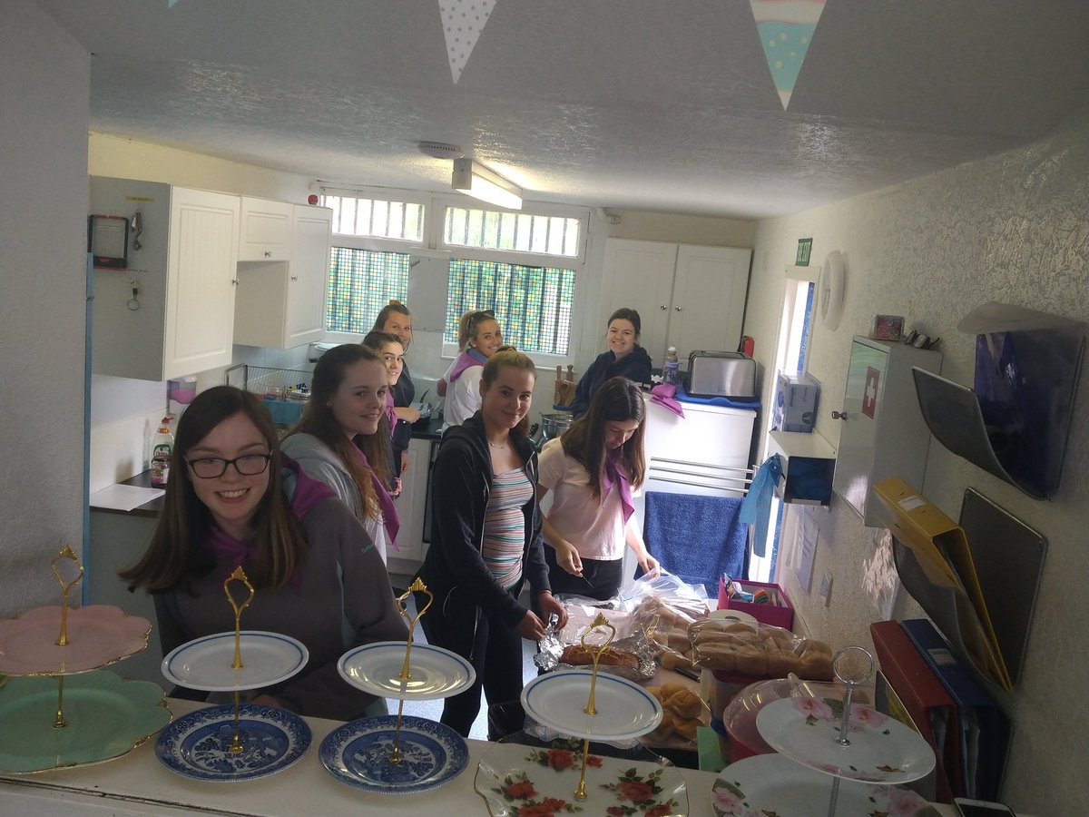 @BLRseniorsectio BLR Rangers getting ready for serving pre-noon tea this morning #fundraising #growingguiding #workingtogether <a href="/GirlguidingScot/">Girlguiding Scotland</a>
