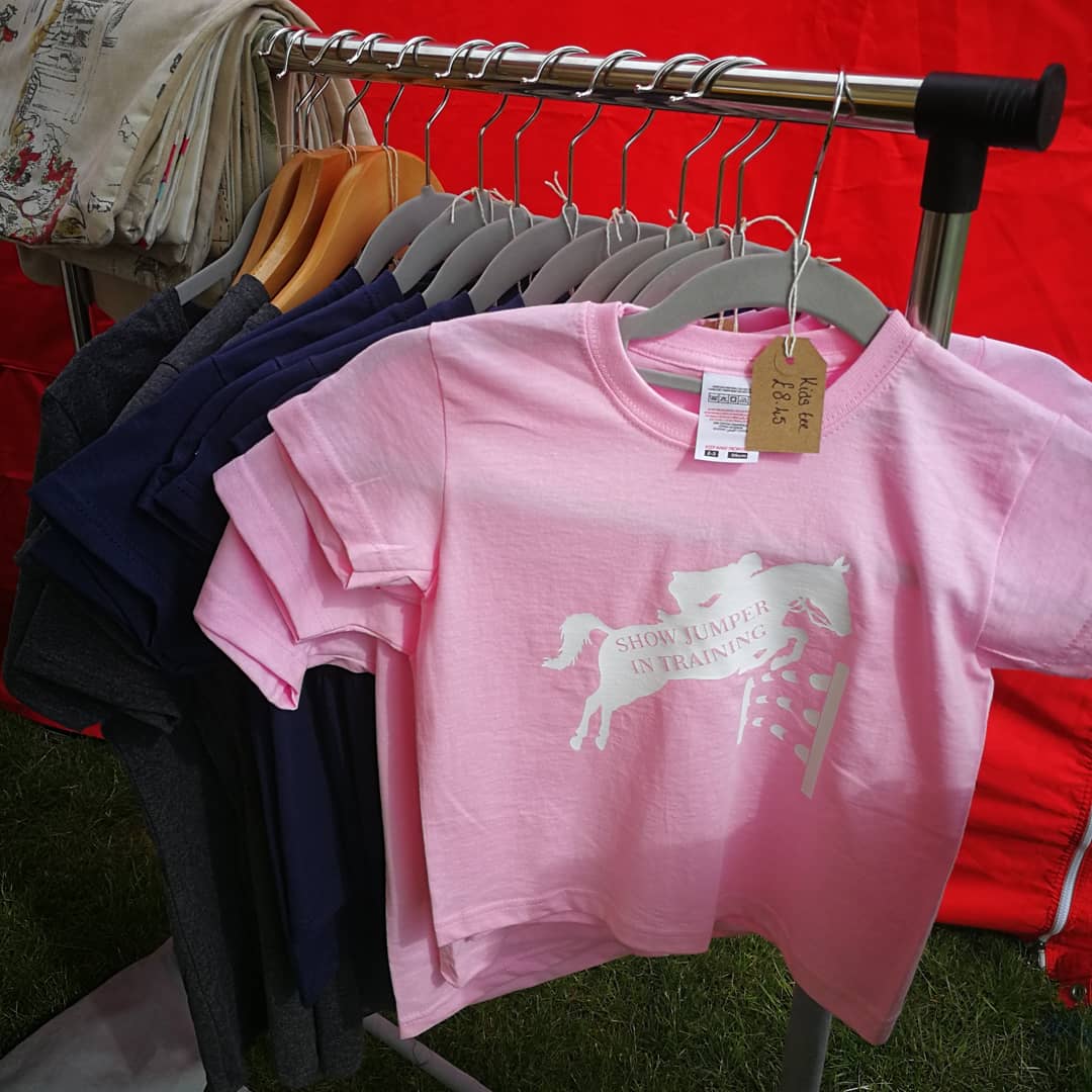 HomeHeartGifts's tweet photo. All set up and ready to go @rutlandcountyshow 😍 with plenty of show offers why not pop down and check us out! We are located down the red shopping avenue ❤️

#countyshow #countryshow #rutland #oakham #rutlandshowground #rutlandcountyshow #leicestershire #handmade https://t.co/tiG6rFiigT
