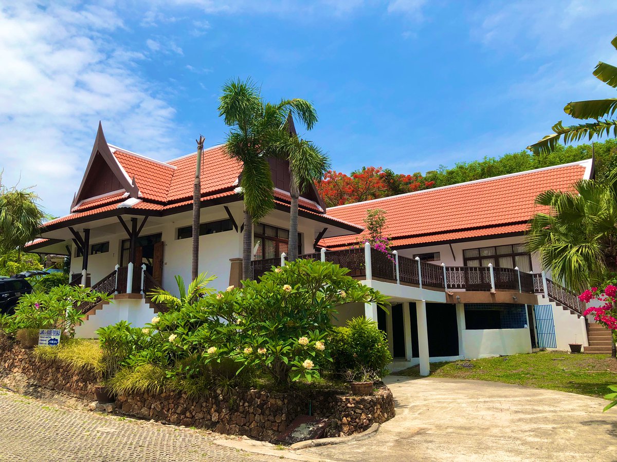 tuulakohsamui's tweet photo. #villa #sale #private #pangpor #kohsamui #4bedrooms #3bathrooms #swimmingpool #hobbyroom #storageroom #familyhome #holidayhome #contact #salebyowner #dreamhome #property #9.9million #hotsale #closetobeach ☀️ #contact #whatsapp+61818921990 https://t.co/Lg25YCZzG4