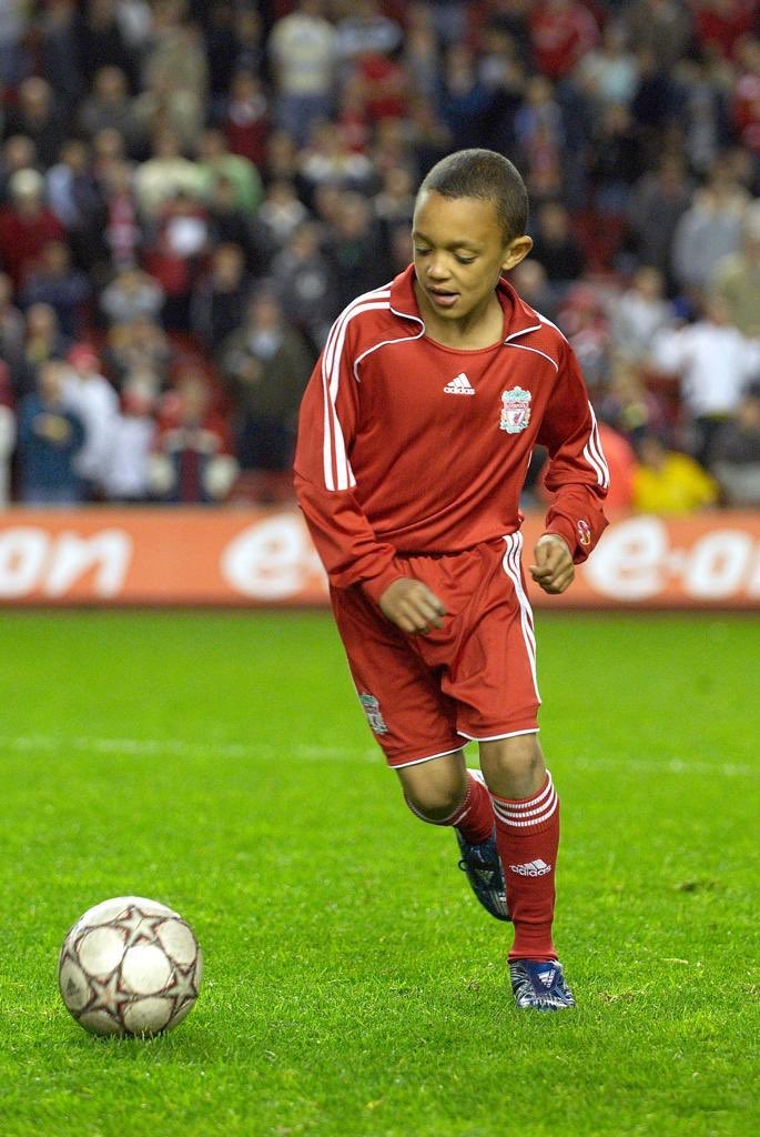 TrentAA's tweet image. From age 6 to winning the 6th. #YNWA #UCLfinal