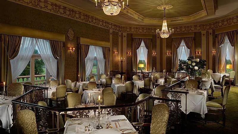 glenlo_abbey's tweet photo. Sunday is meant for relaxation. Why not indulge in a delicious Sunday Lunch at @glenlo_abbey this afternoon? For bookings, please contact: 091 519600 #food #drinks #delicious #foodlover #lunch #tasty #wildatlanticway #OCB #RiverRoom #luxury #GlenloAbbey #hotel #Galway https://t.co/9aAM00feWR
