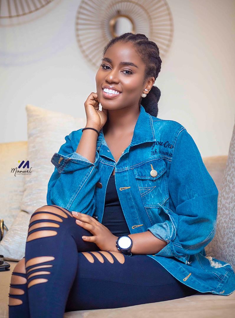 mzveegh's tweet photo. Hello June 💙💙 #juneborn https://t.co/NwHZGgpBXK
