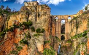 Los monumentos mas importantes de #Ronda ow.ly/XUbc30nfT8e #viajar #turismo #viajes #españa