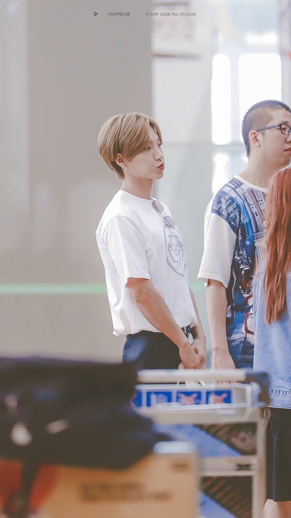 BULBLAMP's tweet photo. #Leeteuk 
190531 ICN✈️BKK Departure https://t.co/ksCaRQuDHa