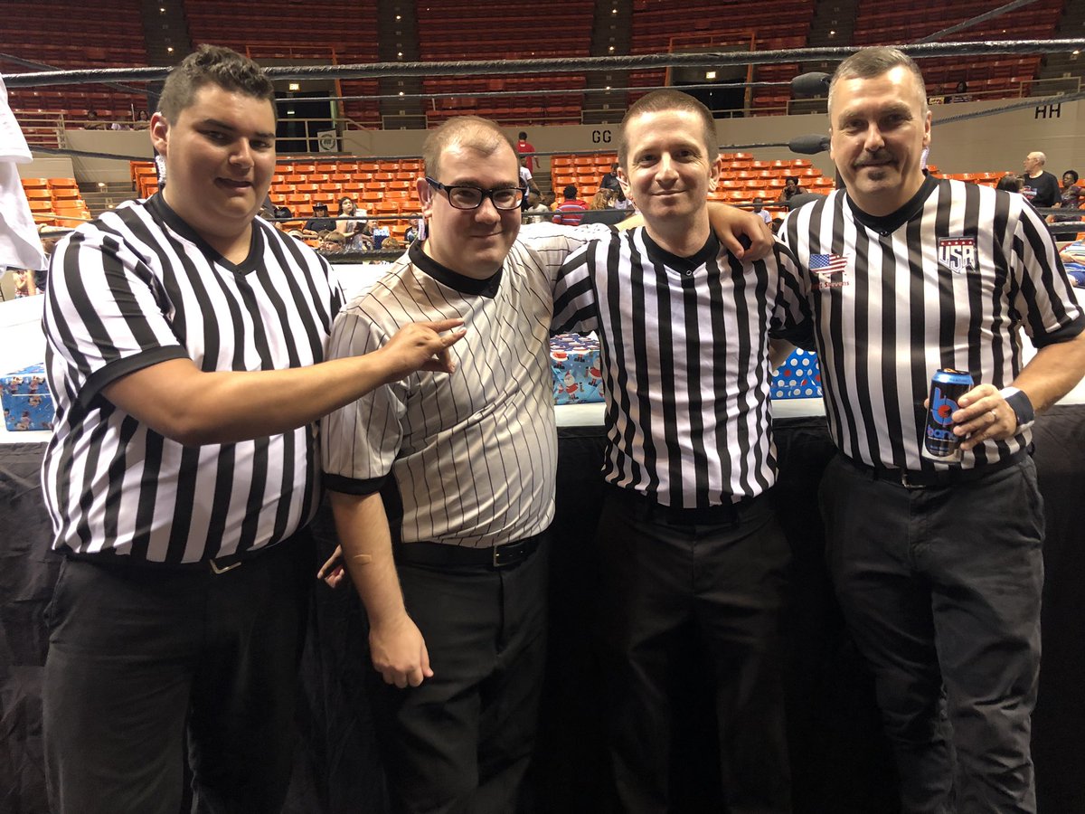 Tonight’s zebra dazzle. #ProWrestling #ProWrestlingReferee #IndependentWrestling #IndependentWrestlingReferee #Referee #ZebraDazzle #ZebraTalk #IndieReferee @USACWrestling