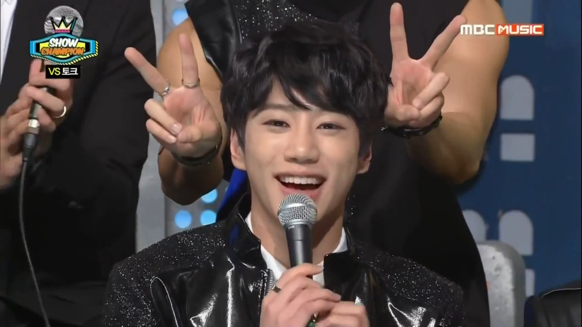 64js78mz's tweet photo. @JuN97L 데뷔 5주년 축하해요~^^

#Happy5thAnniversaryJUN https://t.co/zylrW6So5d