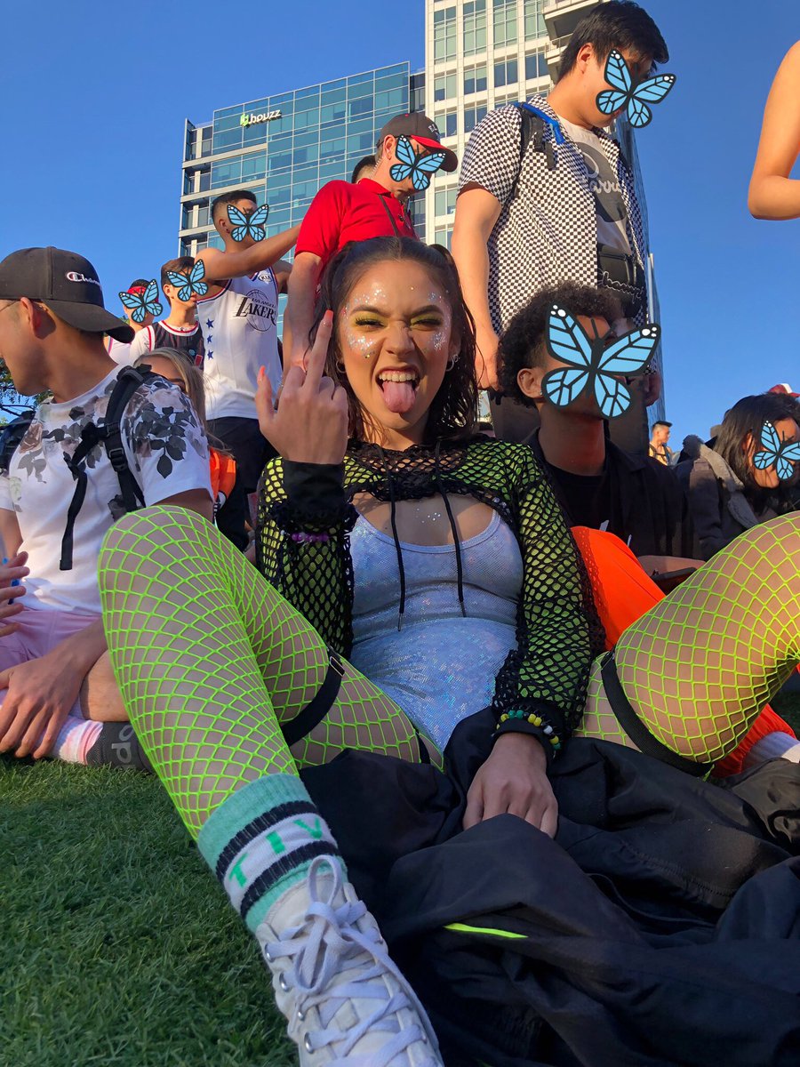 nathaliateee's tweet photo. Couldn’t have asked for a better weekend w them💚💥☮️ #LEDUSA https://t.co/m5ZlzzhQyg