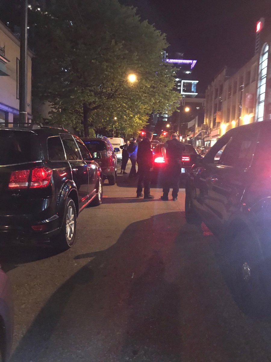 DGelmon's tweet photo. Don’t leave anything in your vehicle,guaranteed to be broken into. In this case an officer was injured, Theft from Auto is a major problem on our streets. @VancouverPD @citizcrimewatch #granvillecpc1 #WECHcpc #kitsfaircpc @icbc https://t.co/ibCa1krWxP
