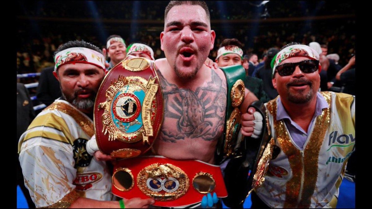 gmcurto's tweet photo. Enorme victoria de Andy Ruiz ante el (hasta hace unos minutos) campeón mundial invicto de Peso Completo Anthony Joshua.
Primer Campeón Mundial de Peso Completo Mexicano! 🇲🇽🇲🇽🇲🇽
#Victorious #VivaMexico #CampeónMundialDePesoCompleto #WorldHeavyWeightChampion
#Box #BoxingNights https://t.co/nI3NdSAeAC