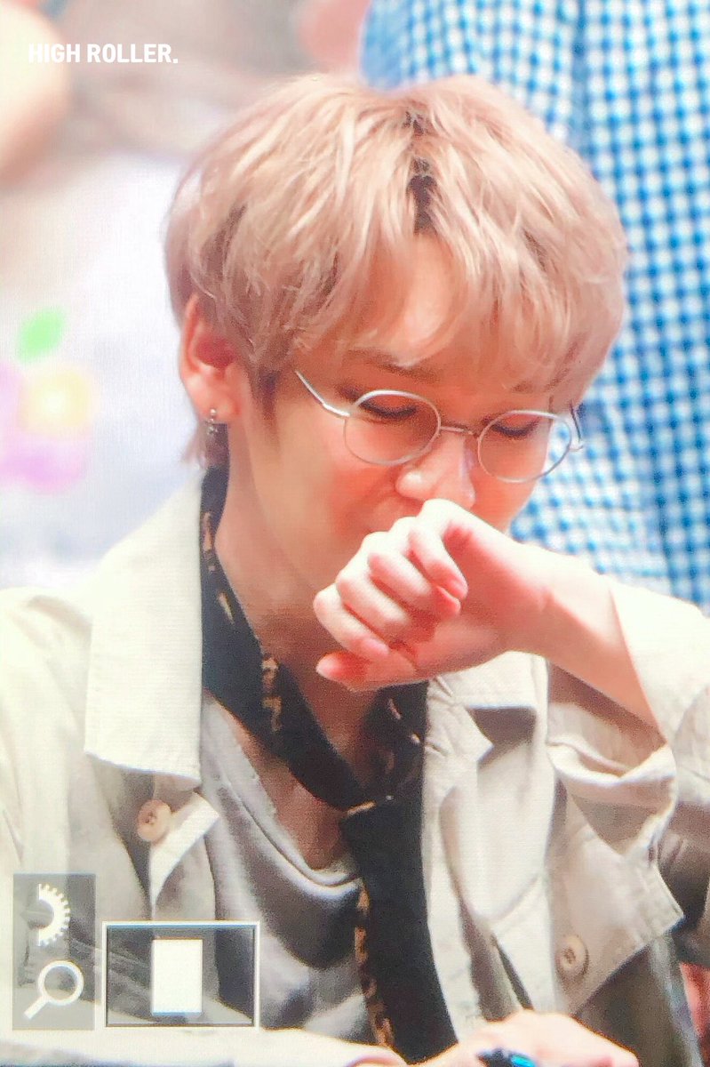 0110HIGHROLLER's tweet photo. 190602 오사카 팬싸인회 1부 켄타 프리뷰

오늘... 진짜 미친게 분명 ㅠ

#켄타 #타카다켄타 #KENTA #ケンタ #JBJ95 #健太 #髙田健太 @twt_jbj95 @JBJ95__official https://t.co/FcD1D8yR5n