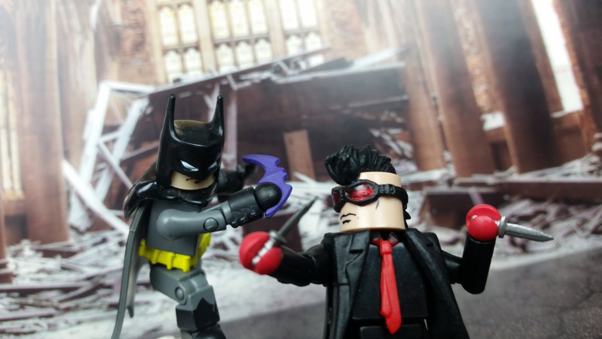 SceneBattle's tweet photo. #CustomMinifig #DC #Batman @LukesToyStore #EdBrubaker
Batman vs Zeiss https://t.co/lReOJflCmP