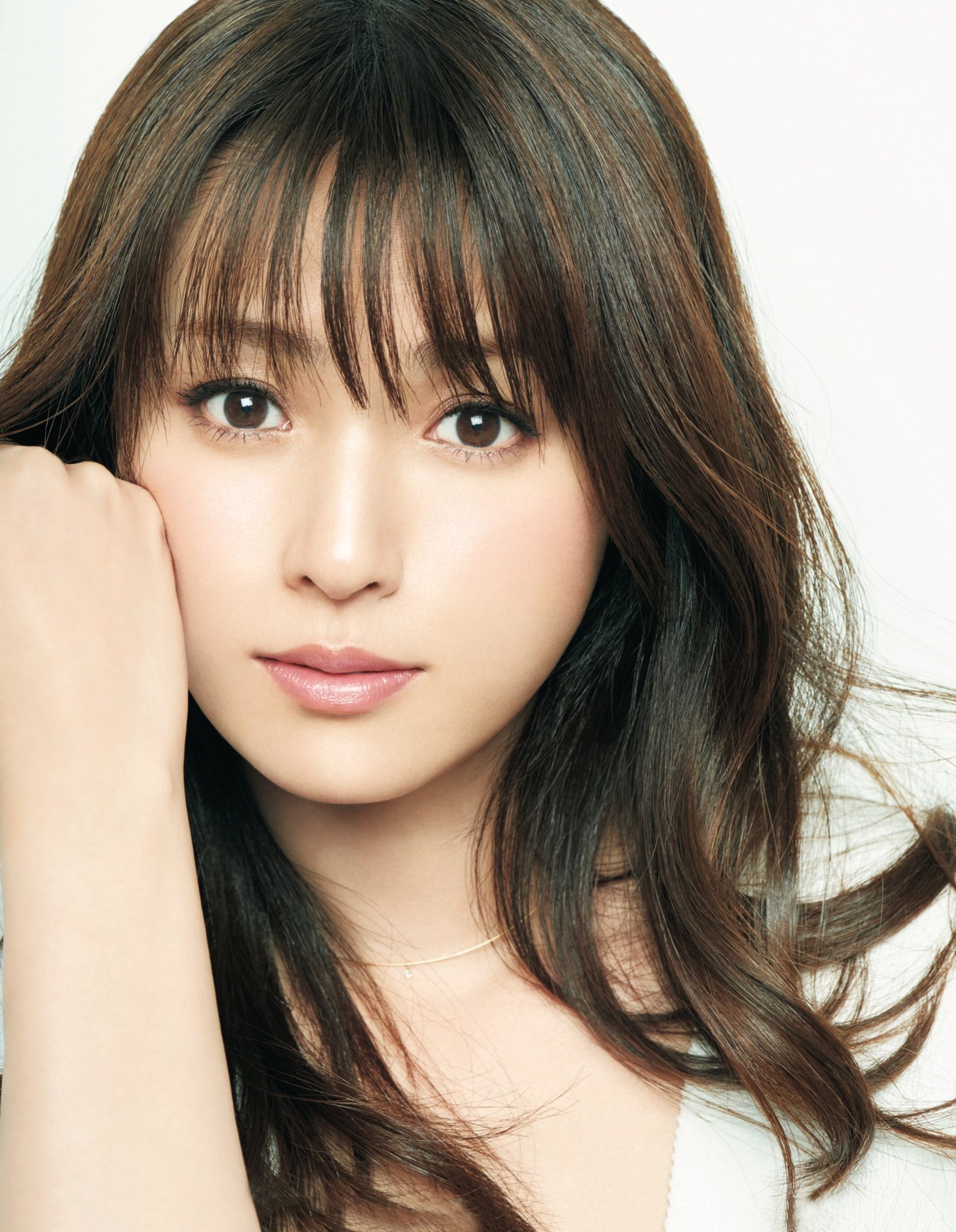 ルパンの娘深田恭子の髪型オーダー方法は 画像でロング ミディアム のポイントを解説 アップガーデン
