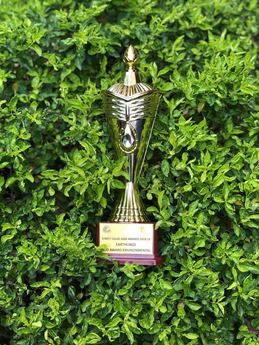 EarthlingsNGO's tweet photo. Earthlings was awarded with NGO award in environmental awareness category by @streetcause during their 10th AGM held on 01st Jun-2019.
#NGOAward
#EnvironmentalAwareness
#earthlingsngo @SwachhBharatApp @swachhhyd @swachhbharat @ZC_Charminar @MC_GWMC @musharraf_ias https://t.co/69fTij2zgW