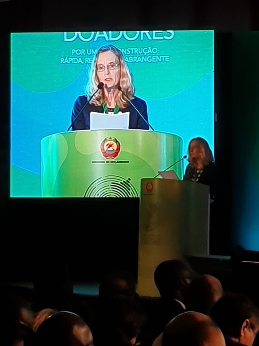 HennyFdeVries's tweet photo. At the Beira Conference post-cyclones #Idai and #Kenneth, donors showed strong commitment to “build Mozambique back better”. $1.2 billion was pledged  (NL €16 million) to make Mozambique more climate-resilient; “passo a passo construindo um novo dia”. 
@NLinMozambique @DutchMFA https://t.co/Bk0XQlYDYX