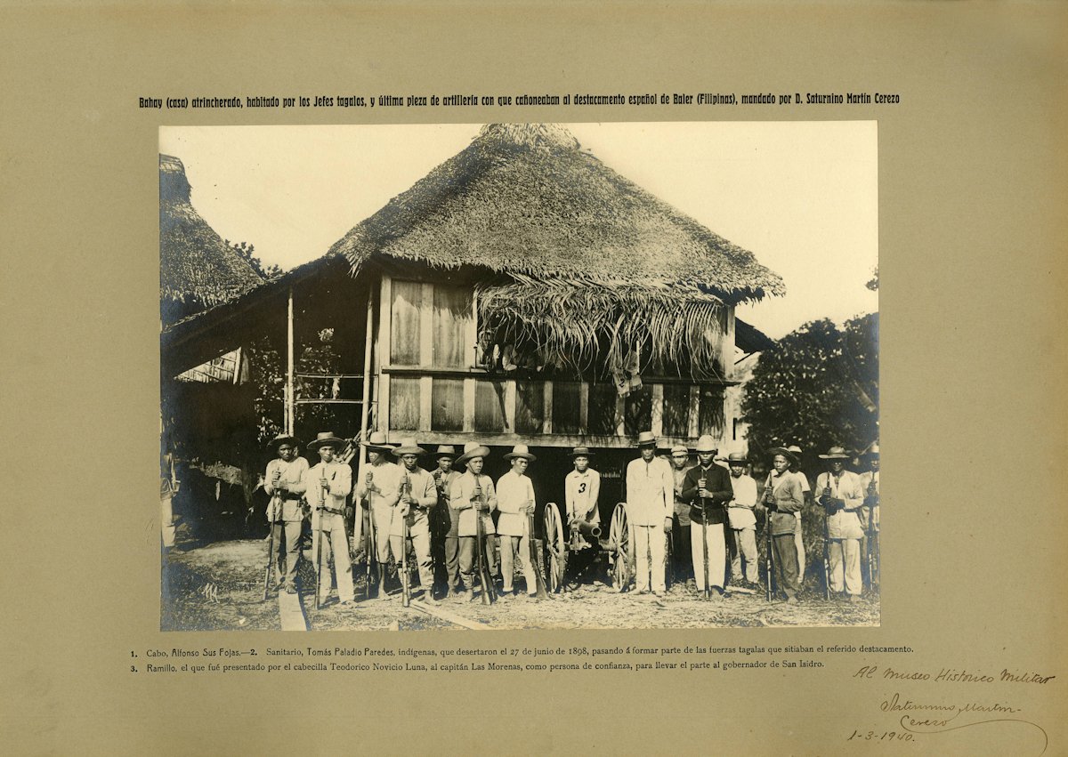 EjercitoTierra's tweet photo. #Taldíacomohoy 1899 se rinde honrosamente el destacamento del Ejército en #Baler #Filipinas. 'Dos filas de soldados filipinos honraba el paso de los #soldados españoles que salieron desfilando y con la Bandera que defendieron 337 días. #120añosHéroesBaler 🇪🇸 #EfeméridesEjército https://t.co/nPNTDTrE4h