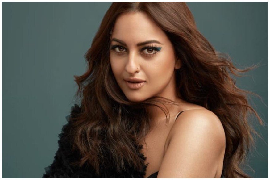 Happy Birthday Sonakshi Sinha: Dabangg Star Takes the Weekend Off to Celebrate Turning 32  