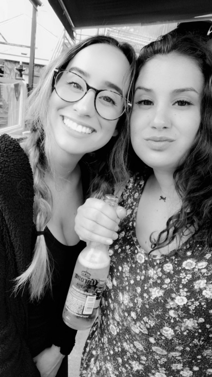 datbitchk8's tweet photo. ur favorite sisterz https://t.co/LbpwvEb8V6