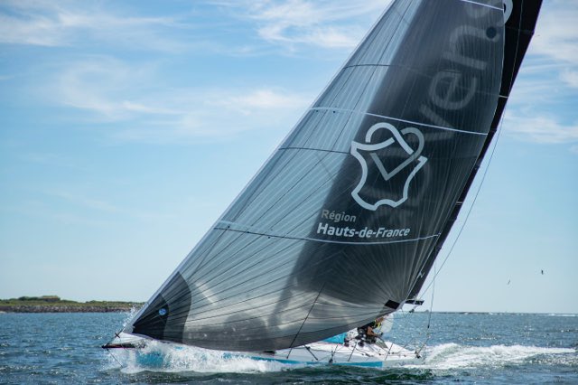 fBariseau's tweet photo. Départ aujourd’hui de la @LaSolitaire_50e pour @ThomasRuyant accompagné par @hautsdefrance dont il portera les couleurs @hautetforthdf https://t.co/MW5ESWsaxR