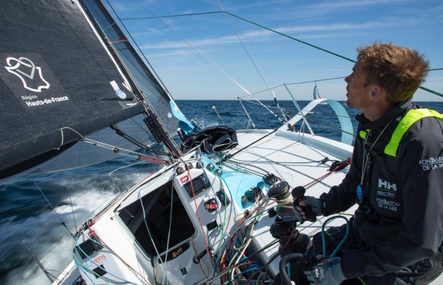 fBariseau's tweet photo. Départ aujourd’hui de la @LaSolitaire_50e pour @ThomasRuyant accompagné par @hautsdefrance dont il portera les couleurs @hautetforthdf https://t.co/MW5ESWsaxR
