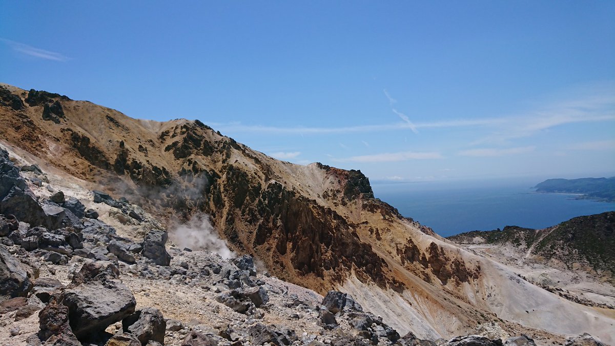 hakodate_rowa's tweet photo. 恵山登山！  高原駐車場から権現堂コースで山頂へ。  素晴らしい景色でした。

#函館 #恵山 #登山 https://t.co/x8wOmfvgOy