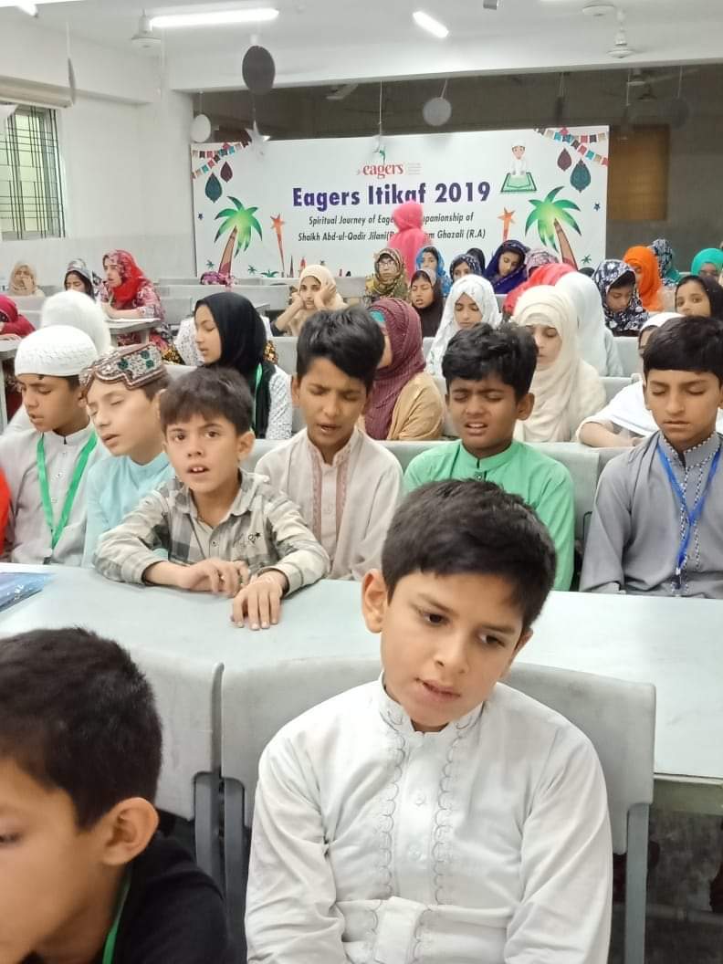 eagersofficial's tweet photo. The young children sitting in itikaf through the @eagersofficial platform have been listening to the beautiful lectures of Shaykh-ul-Islam and are then given extra spiritual training by their inspirational teachers.Their purity and innocence is evidenced through the tears. https://t.co/58R0URufV1
