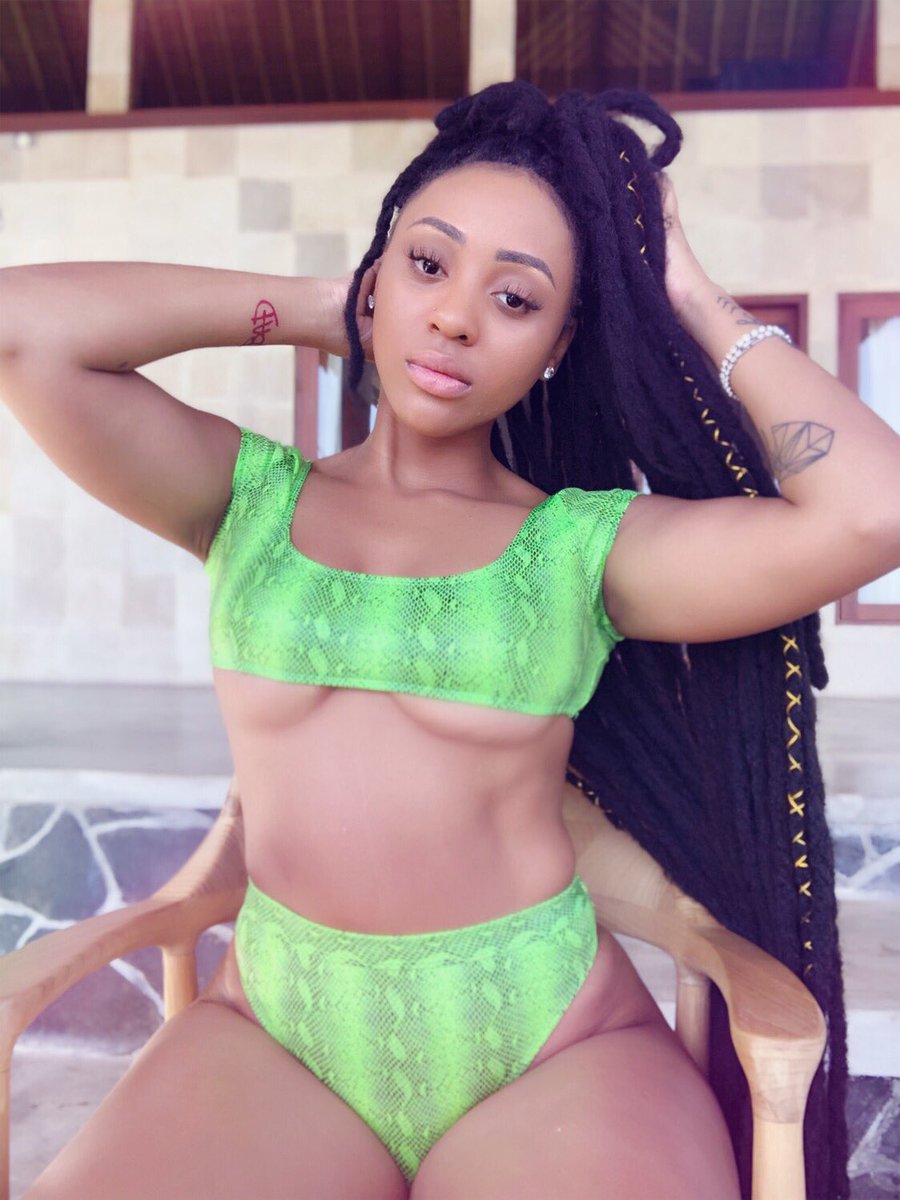 Nadia_nakai's tweet photo. BALI For the BABIES 🌴🌴🌴🌴 https://t.co/5u5c4i8psx