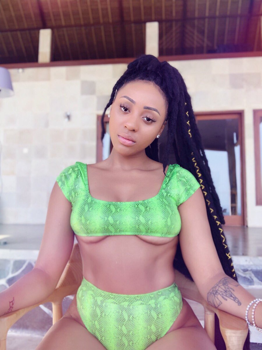 Nadia_nakai's tweet photo. BALI For the BABIES 🌴🌴🌴🌴 https://t.co/5u5c4i8psx