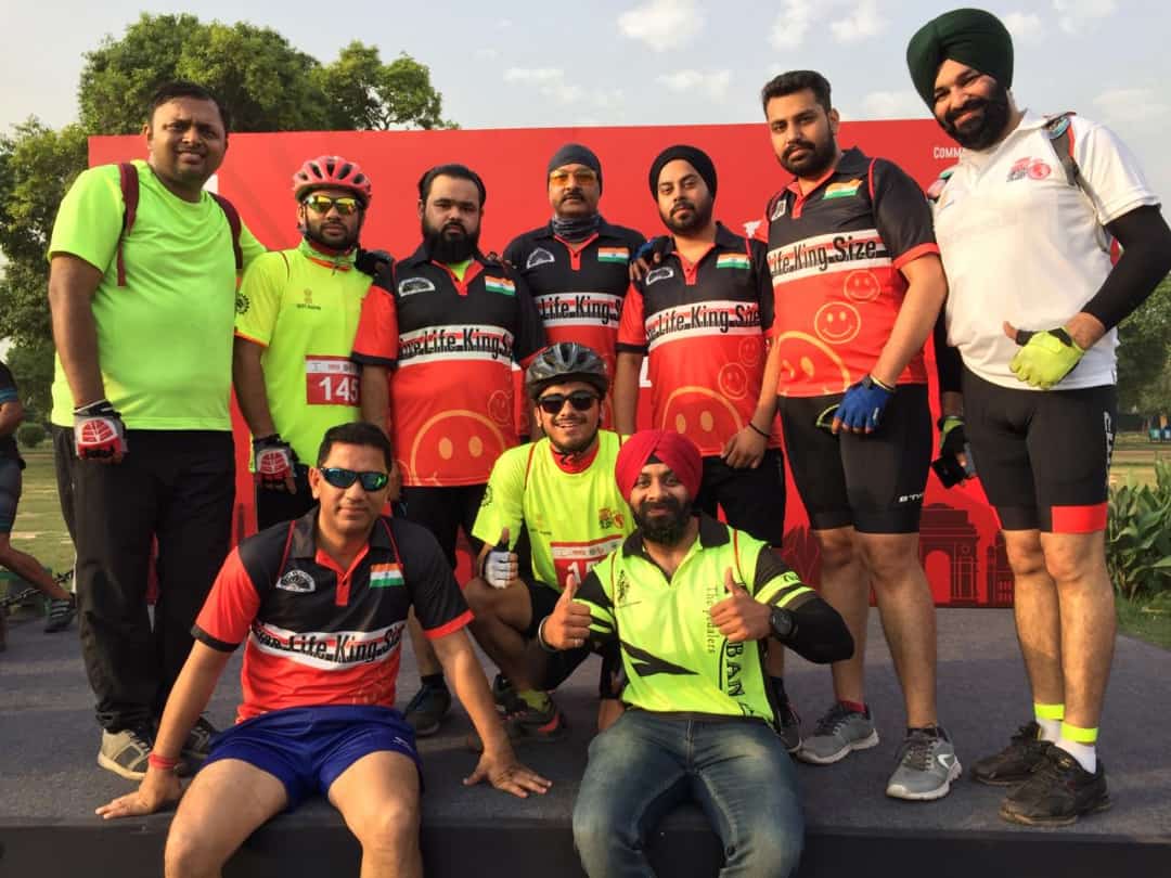 harvinder_meenu's tweet photo. #worldbicycleday #letsrocktogether #right2ride #communityride #herocycles #indiagate #cyclinglovers #cycle #ride #rajpath #newdelhi #WorldCycleDay #worldbicycledayride #cyclelover #bikerock #RideWithPride #fitness #cycling #montra #hybrid #india #thepedalers @NITIAayog https://t.co/R0QgzXOzKy