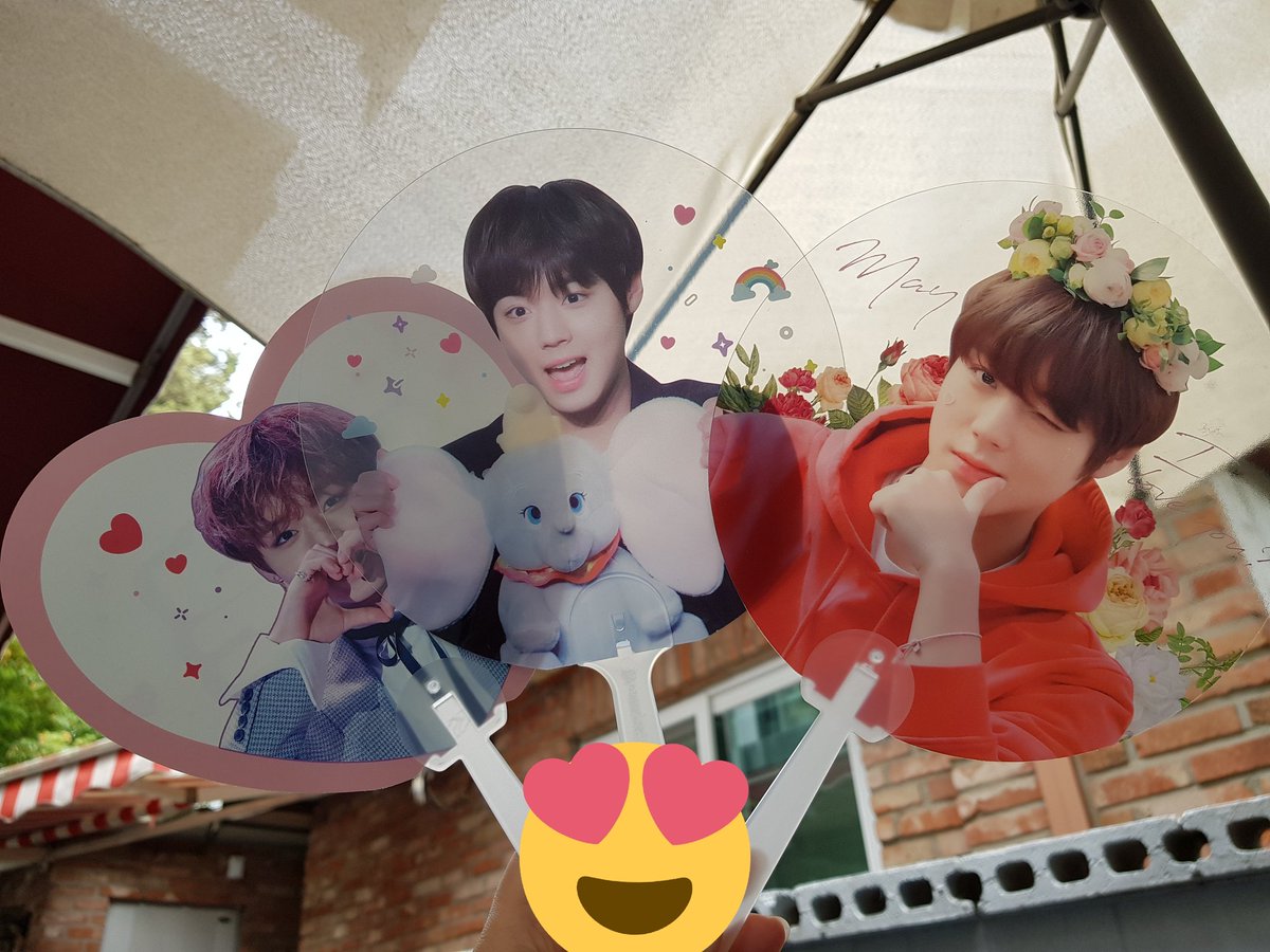 walkingforhooni's tweet photo. 190601 Gallery MHK

오픈 30분만에 전격 방문해서
뽑기만 엄청 하고 돌아온 😂

지훈이의 찬란한 과거와 현재진행중을
한 번에 볼 수 있어 너무 좋았고,
저절로 웃음짓고 있는 나를 보며
지훈이에게 너무 고마웠다 😊

#박지훈 #지훈 #parkjihoon #jihoon
#로맨틱씬 #romantic_scene
@romanticspot_jh https://t.co/6GlVZISa9j