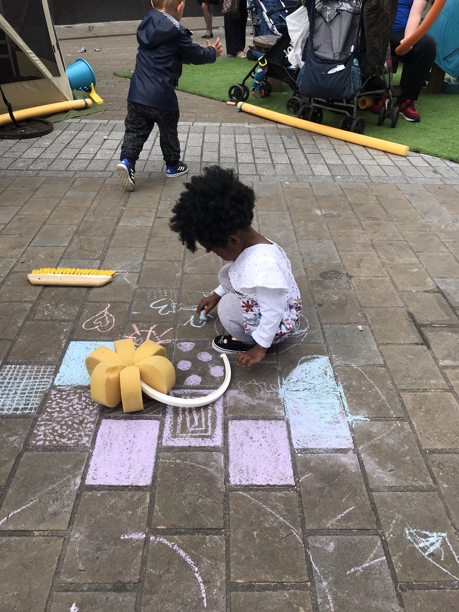 PlayfulAnytime's tweet photo. Big thanks to @Leeds_City_Ctr for booking us to put play &amp; creativity in the heart of Leeds City Centre.
Thanks to @Child_Leeds for constantly making the case for children’s right to play.  
Final day on Briggate today 
Come join us 10-4pm
Freeeeeeedome!
#briggatepopupplay https://t.co/3W7VwoWtN1